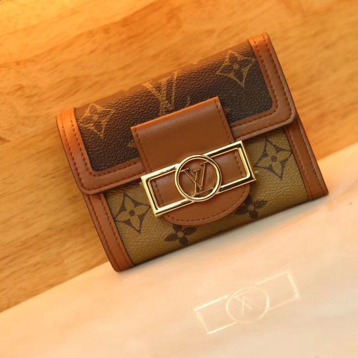 Dauphine Compact Wallet LV